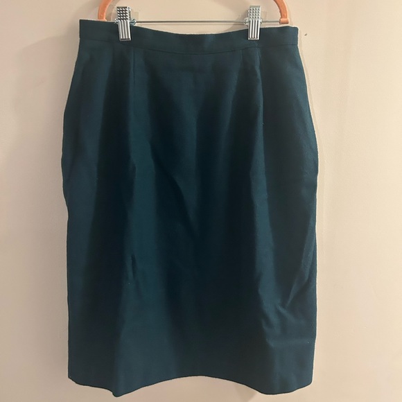 Isaac Hazan Dresses & Skirts - Vintage Isaac Hazan Women's Size 8 Kelly Green 100% Wool Pencil Skirt